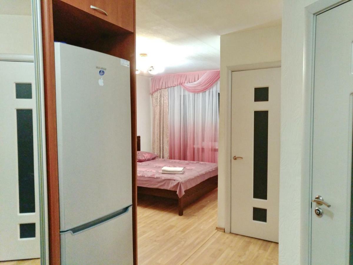 1-Комнатная Квартира С Кухней Люкс На Пр. А. Поля, 62 Dněpropetrovsk Exteriér fotografie